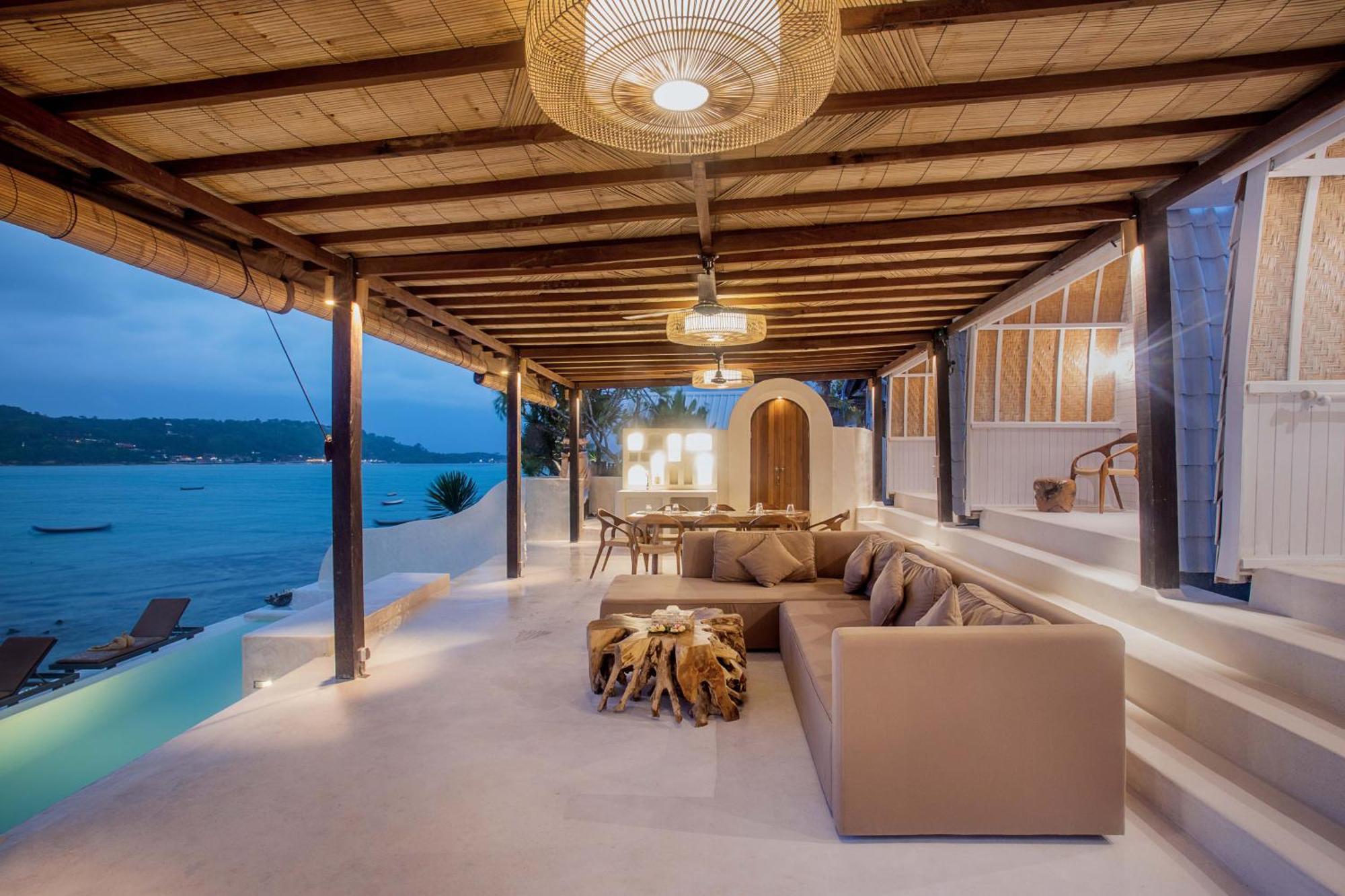 Aquavista Ceningan Hotel Lembongan Exterior photo