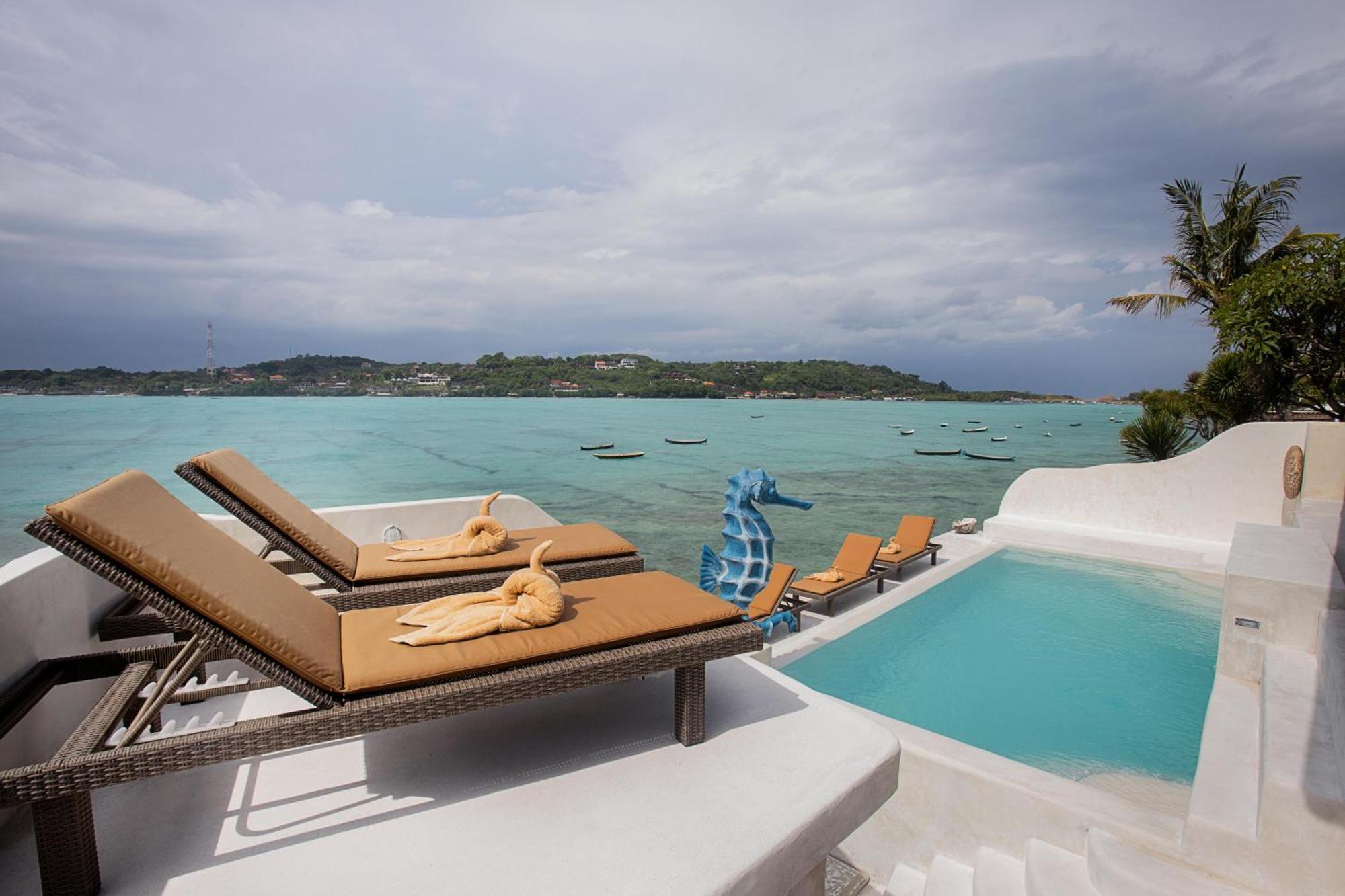Aquavista Ceningan Hotel Lembongan Exterior photo